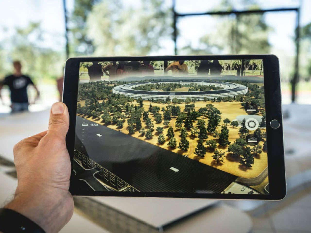 AR Technology in Hospitality Industry: A Case of Holiday Inn London