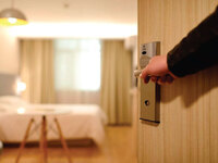 ["Standing Out in the Skies Differentiation Strategies for Regal Airport Hotel Hong Kong"]