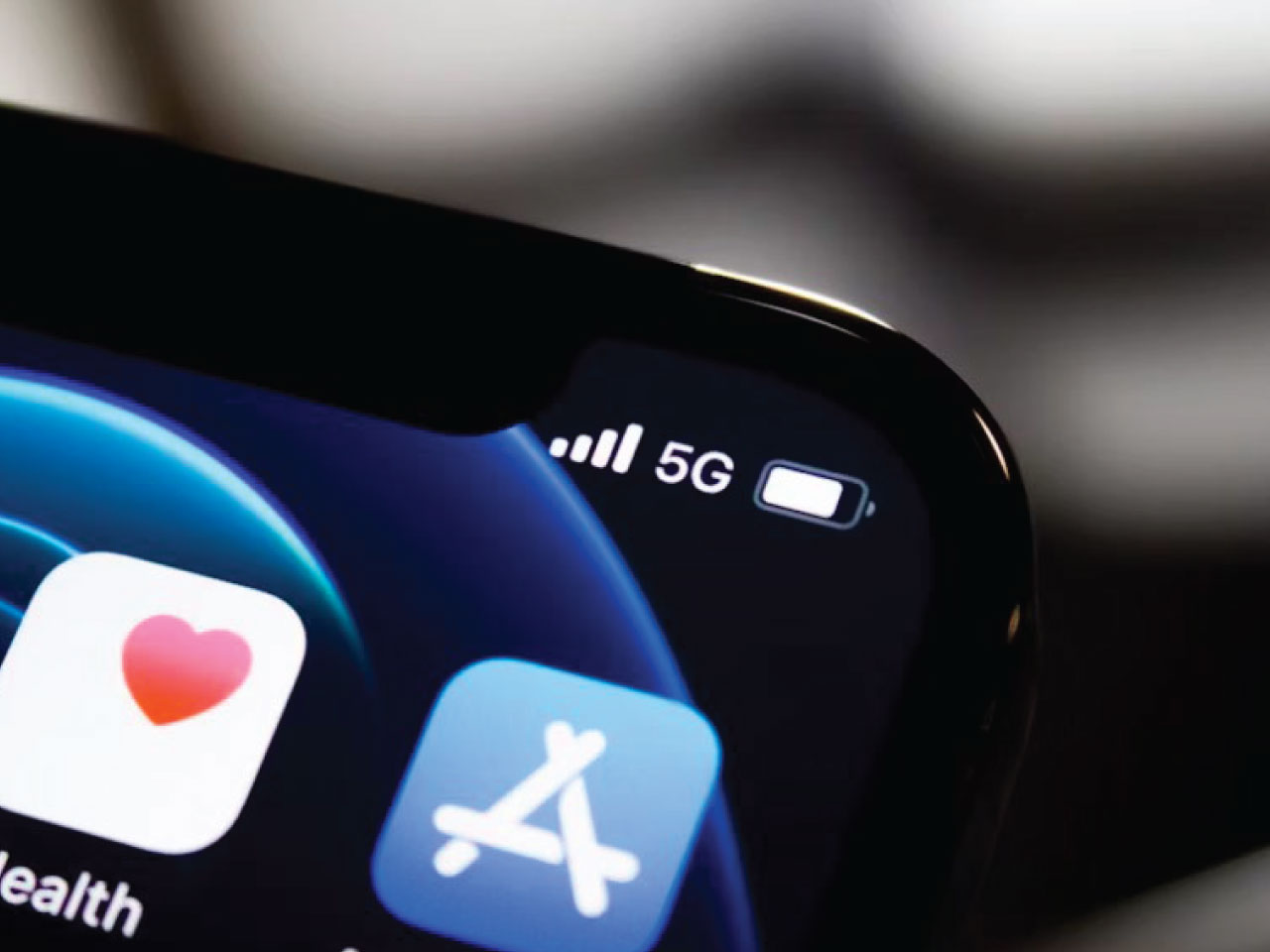 Smart Hotel Technologies and Services: The Role of 5G technology at W Hong Kong
